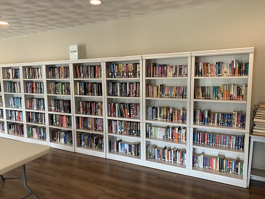 Wethersfield Commons Condominium Association - Amenities - LIBRARY
